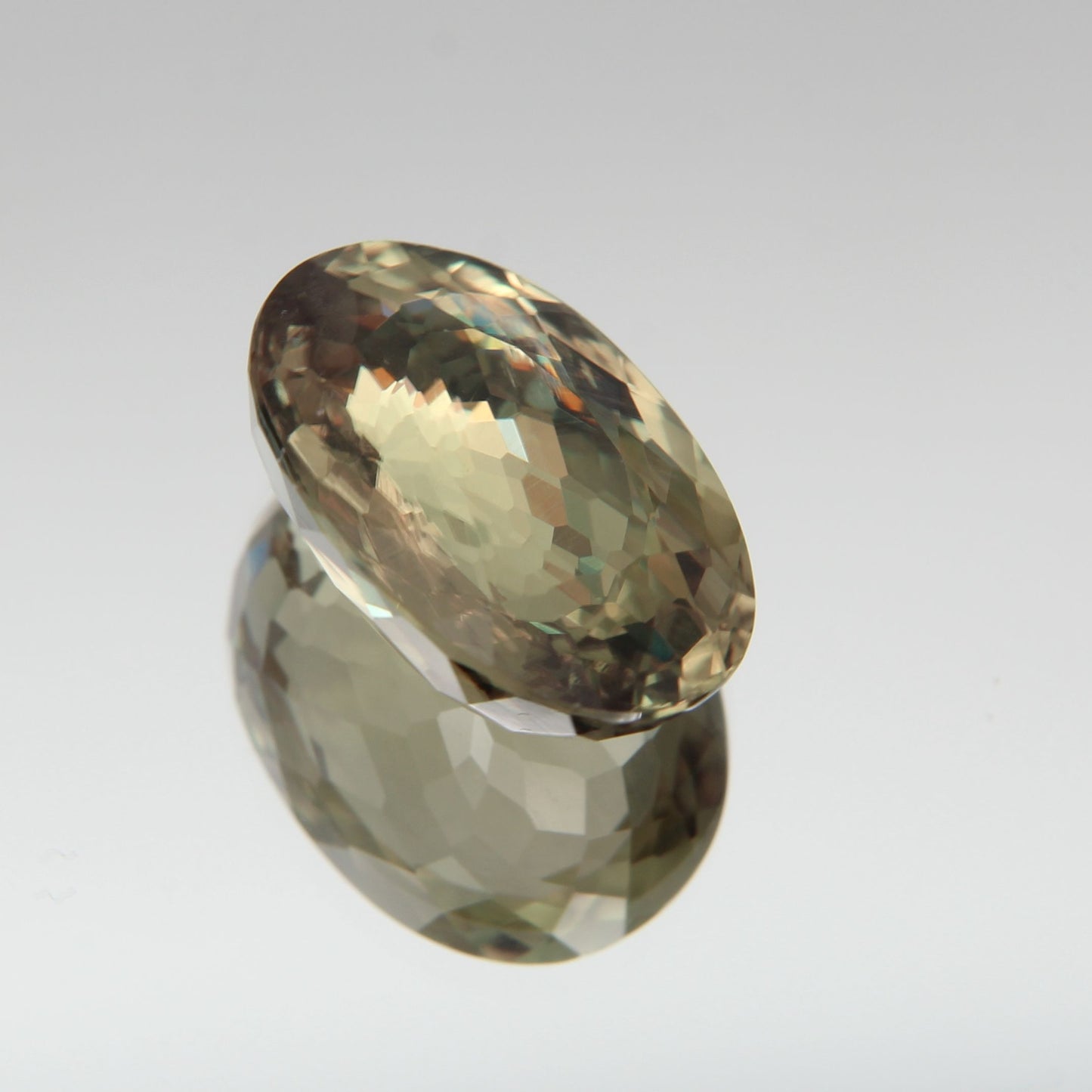 Diaspor (Sultanit) 10.10 ct