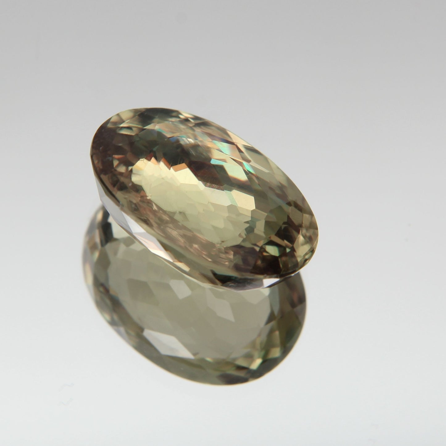 Diaspor (Sultanit) 7.03 ct