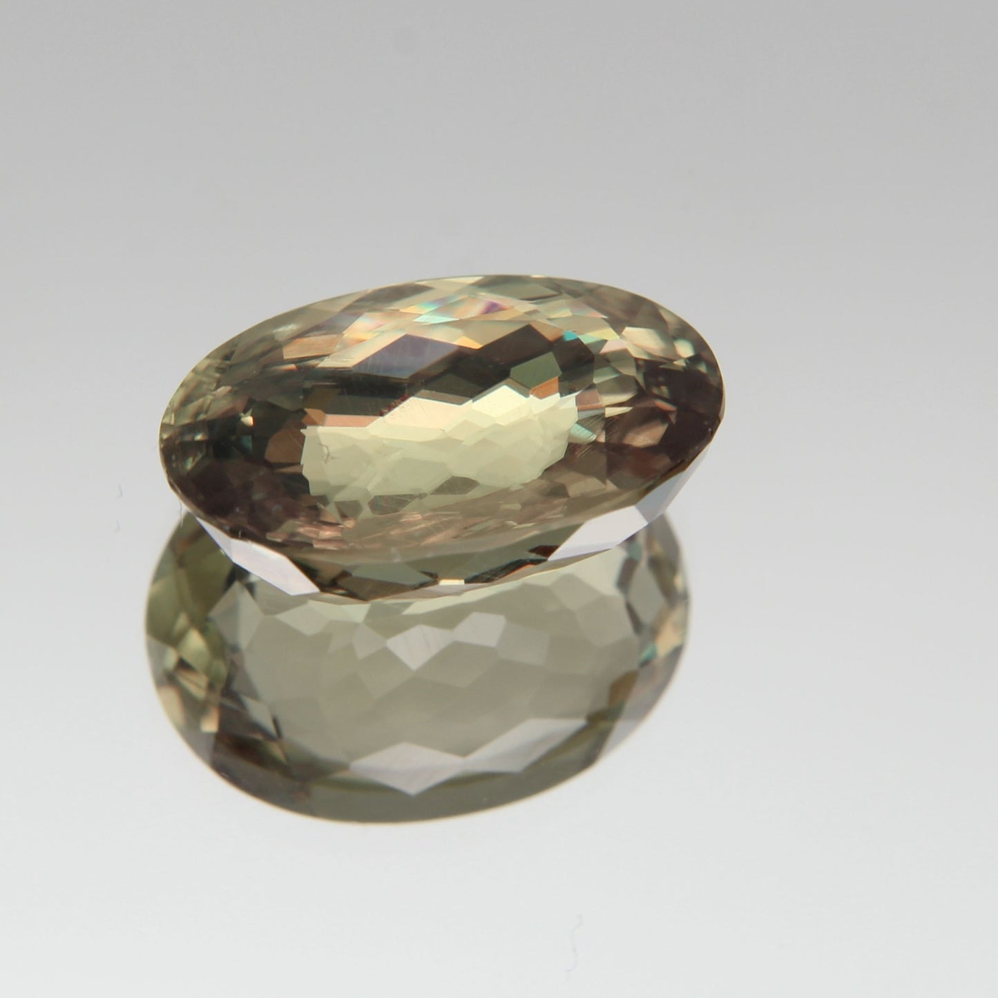Diaspor (Sultanit) 7.03 ct
