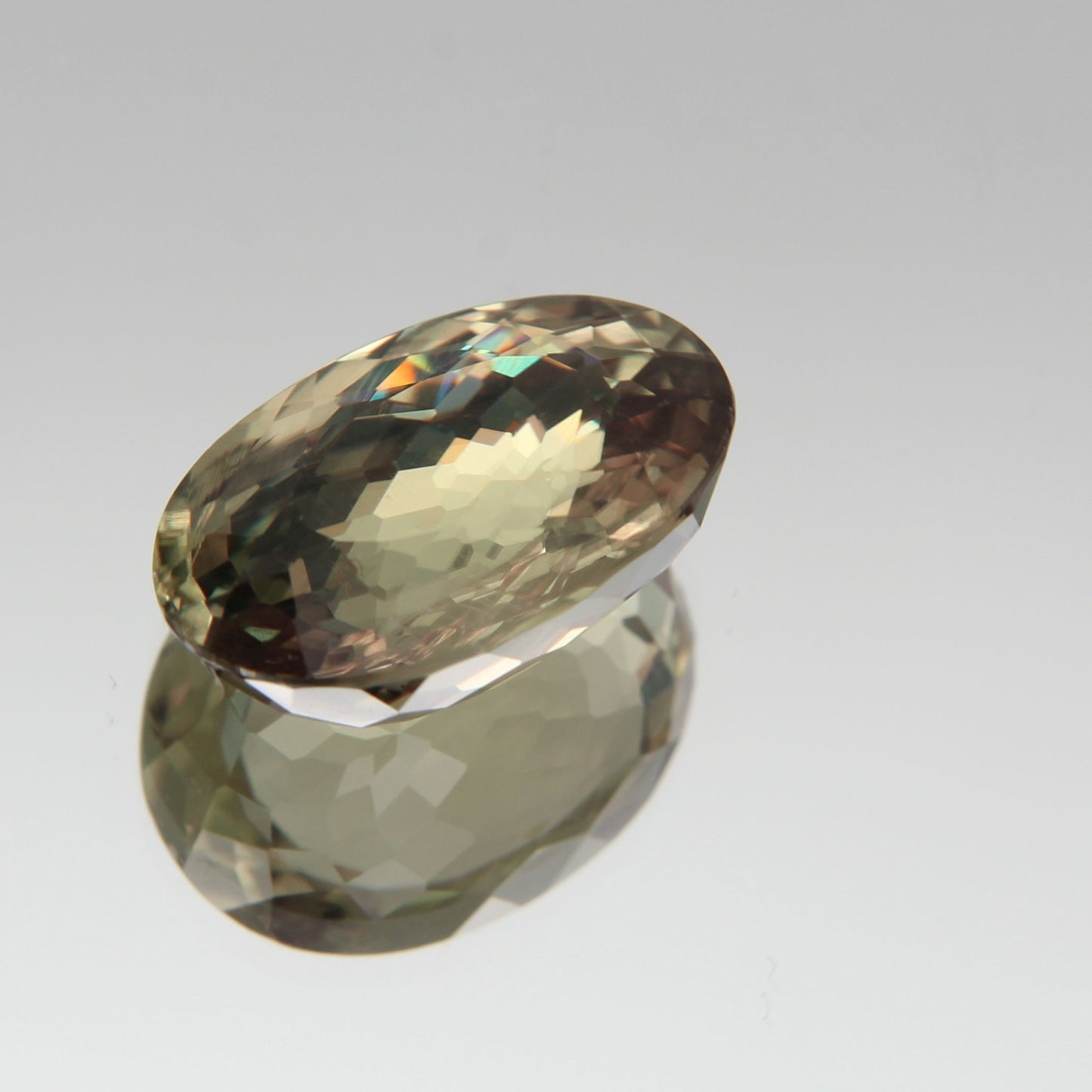 Diaspor (Sultanit) 10.10 ct