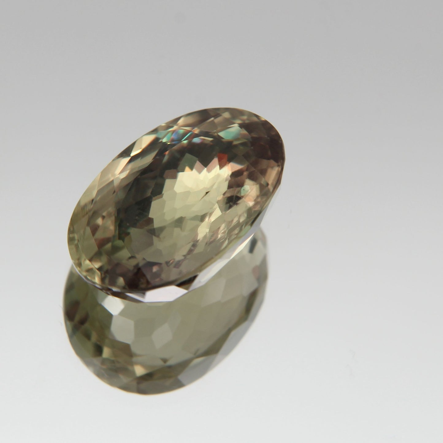 Diaspor (Sultanit) 7.03 ct