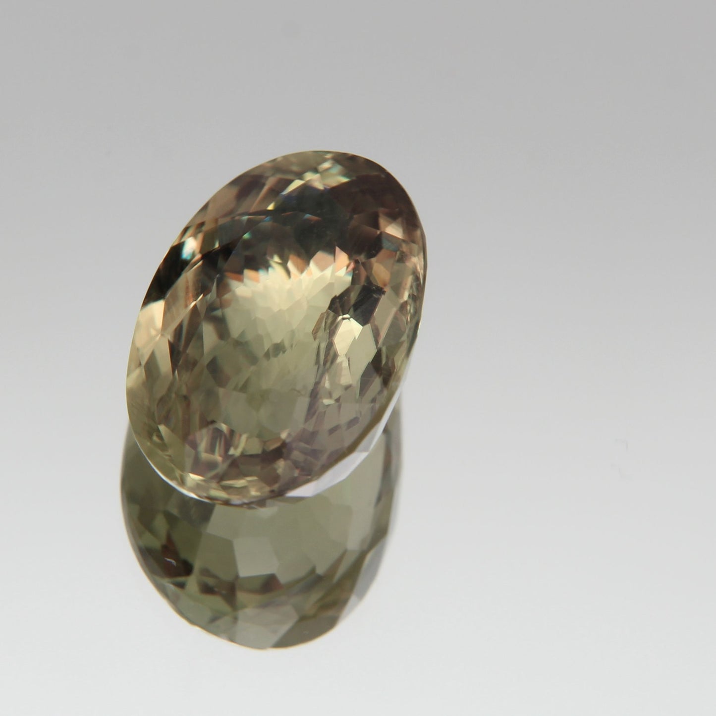 Diaspor (Sultanit) 10.10 ct