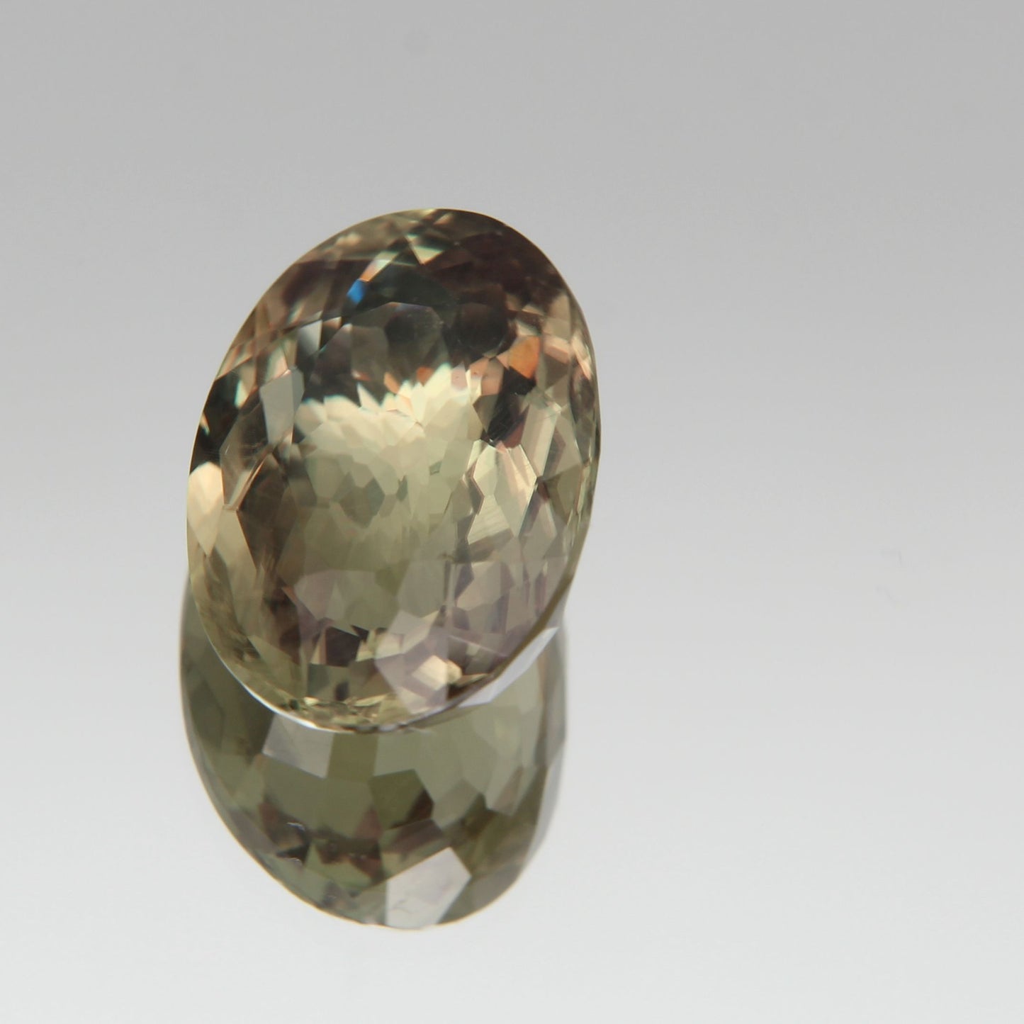 Diaspor (Sultanit) 7.03 ct