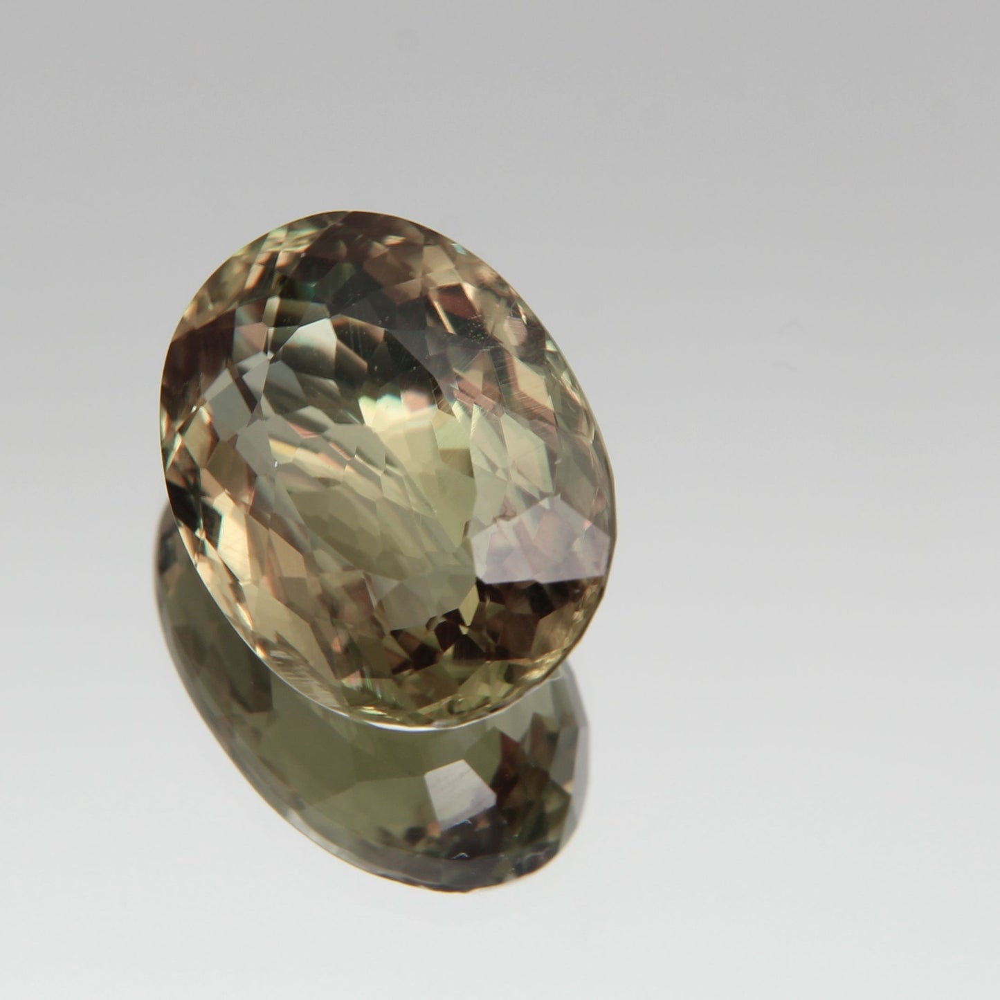 Diaspor (Sultanit) 7.03 ct