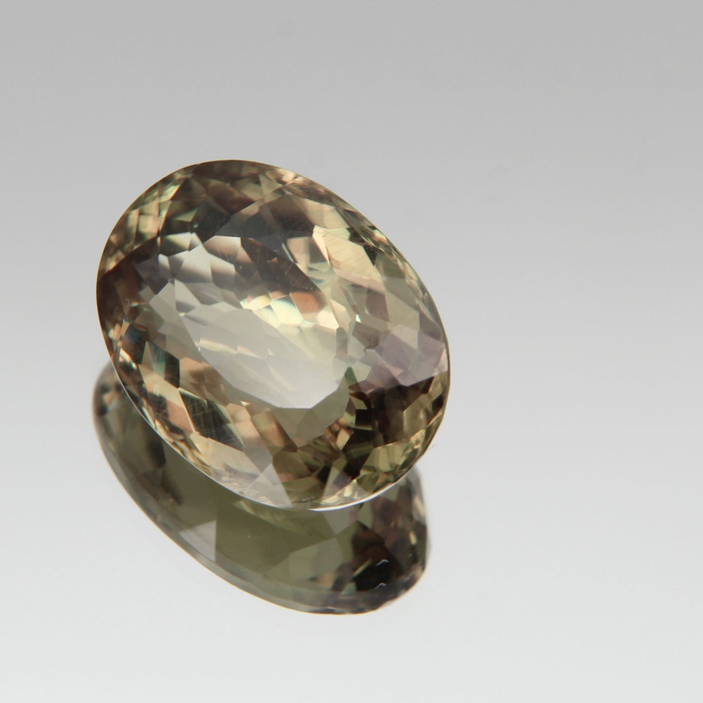 Diaspor (Sultanit) 7.03 ct