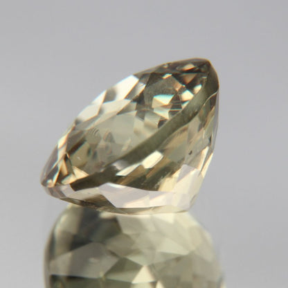 Diaspor(Sultanit) 2.06ct