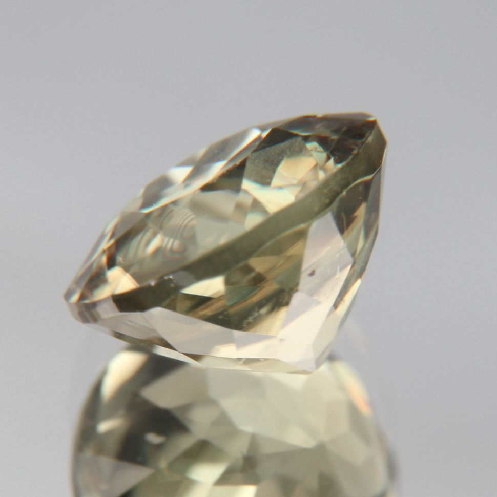 Diaspor(Sultanit) 2.06ct
