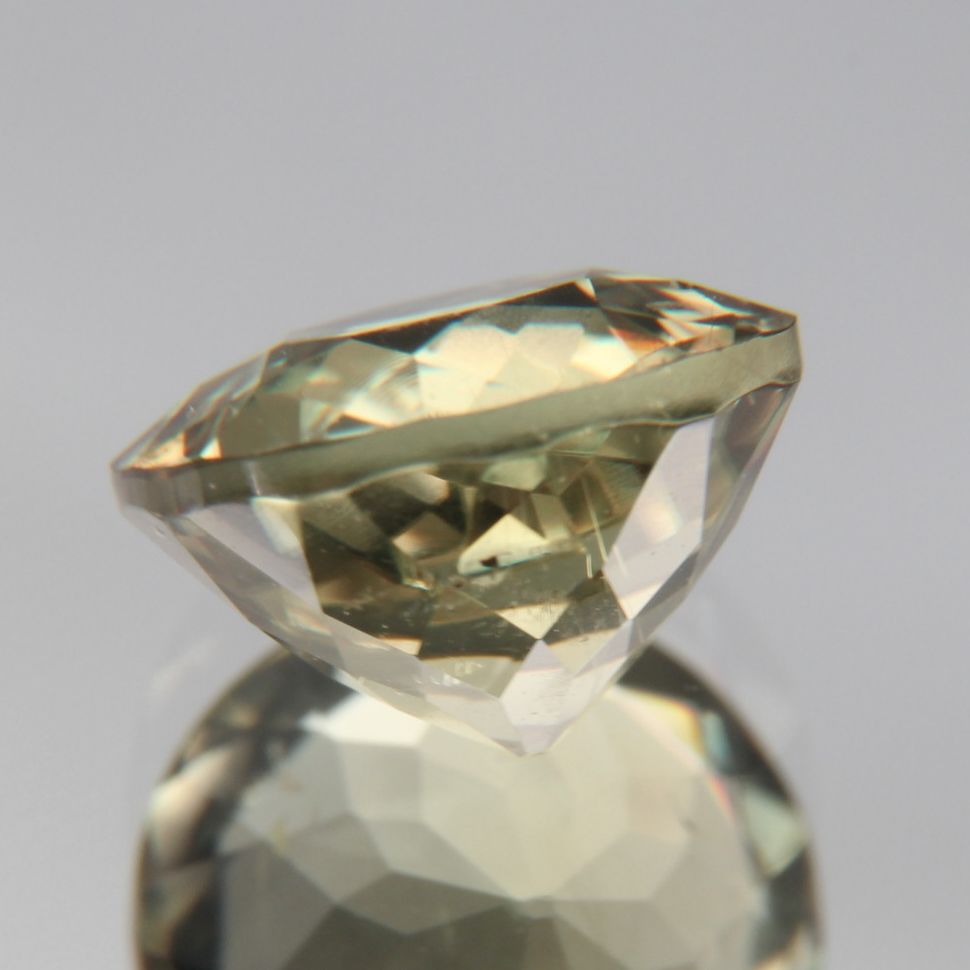 Diaspor(Sultanit) 2.06ct