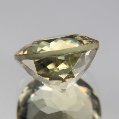 Diaspor(Sultanit) 2.06ct
