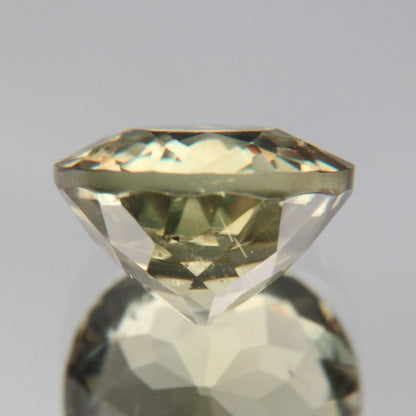 Diaspor(Sultanit) 2.06ct