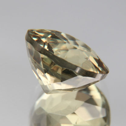 Diaspor(Sultanit) 2.06ct