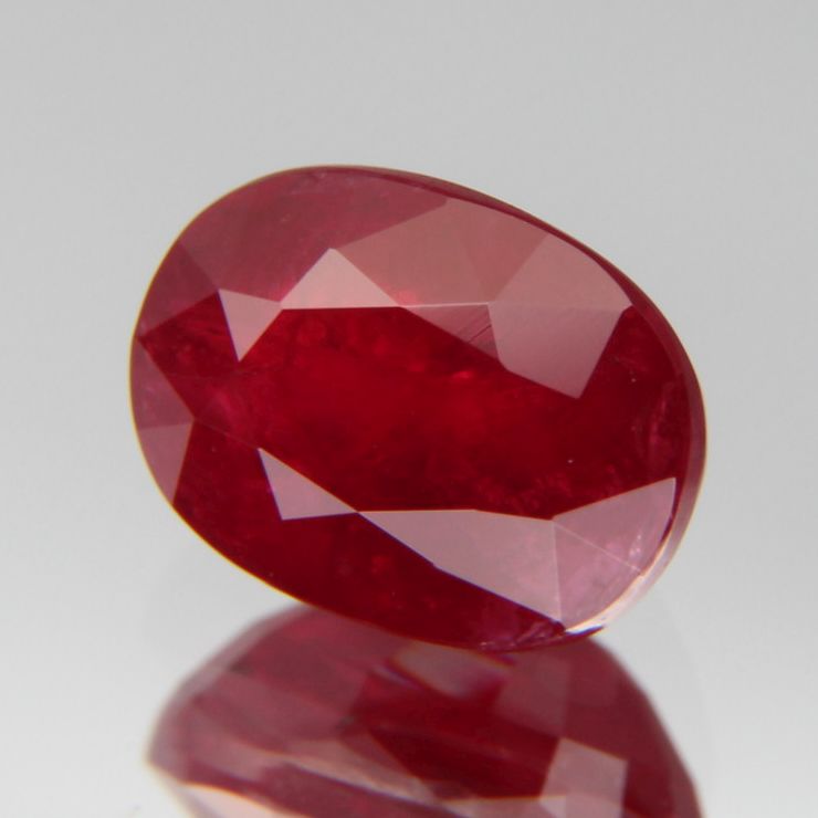 Taubenblutroter Rubin 1.03ct