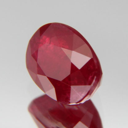 Taubenblutroter Rubin 1.03ct