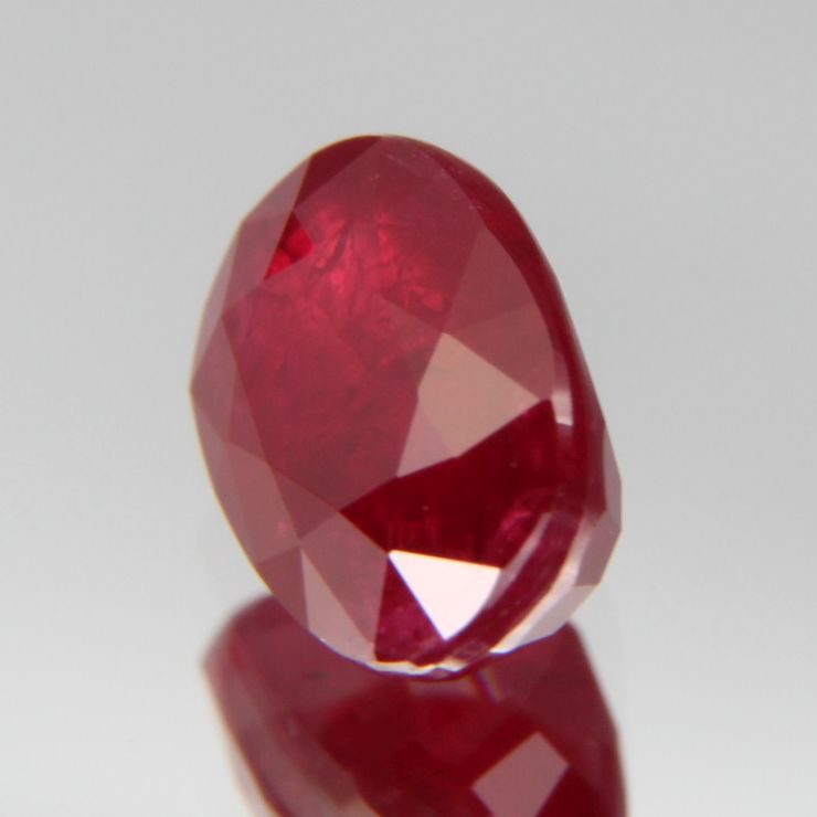 Taubenblutroter Rubin 1.03ct