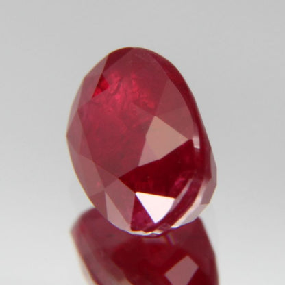 Taubenblutroter Rubin 1.03ct