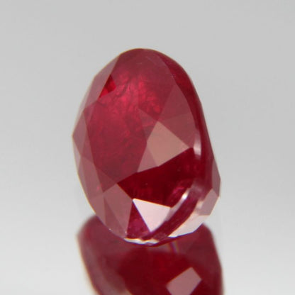 Taubenblutroter Rubin 1.03ct