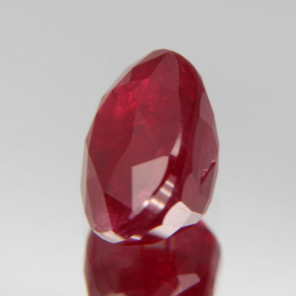 Taubenblutroter Rubin 1.03ct