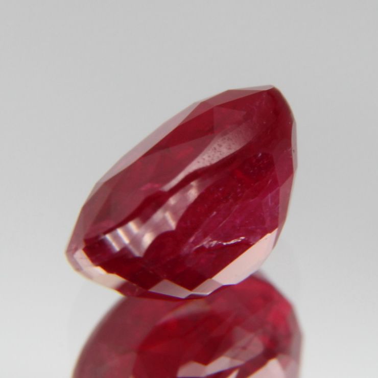 Taubenblutroter Rubin 1.03ct