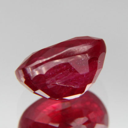 Taubenblutroter Rubin 1.03ct