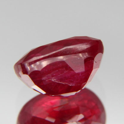 Taubenblutroter Rubin 1.03ct