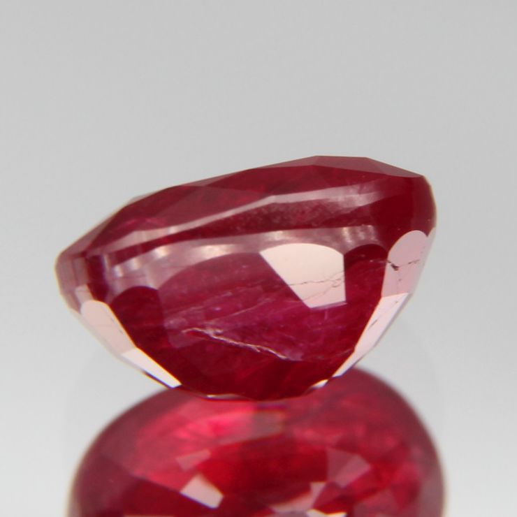 Taubenblutroter Rubin 1.03ct