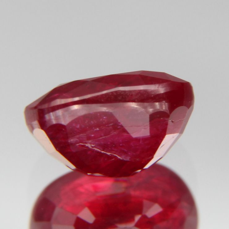 Taubenblutroter Rubin 1.03ct