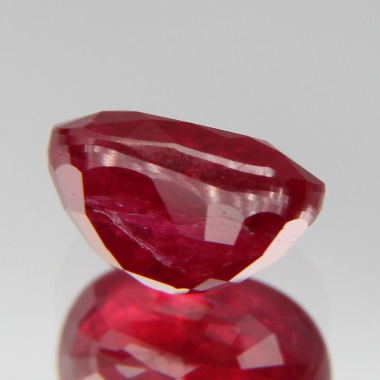 Taubenblutroter Rubin 1.03ct