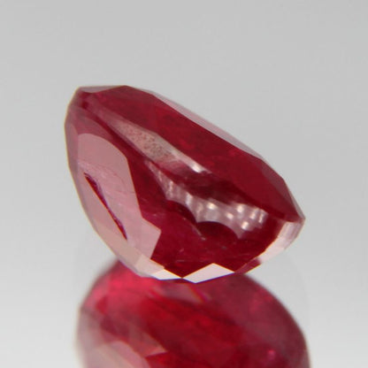 Taubenblutroter Rubin 1.03ct