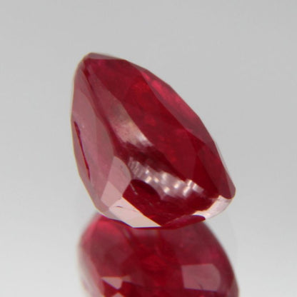 Taubenblutroter Rubin 1.03ct