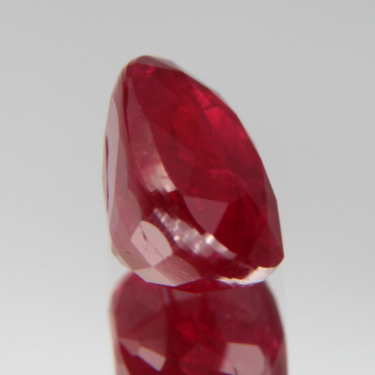 Taubenblutroter Rubin 1.03ct