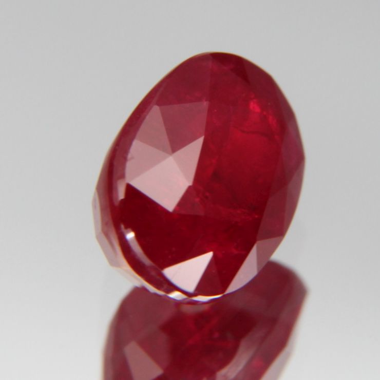 Taubenblutroter Rubin 1.03ct