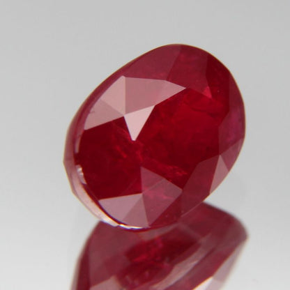 Taubenblutroter Rubin 1.03ct