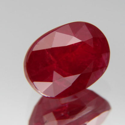 Taubenblutroter Rubin 1.03ct