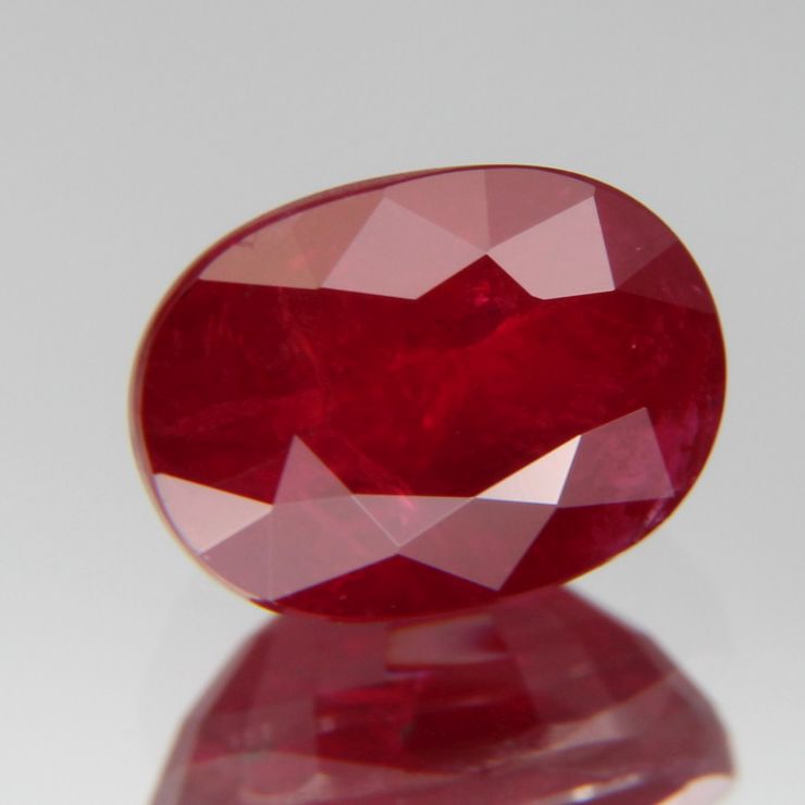 Taubenblutroter Rubin 1.03ct