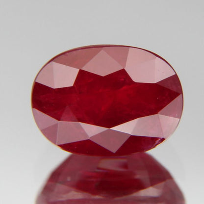 Taubenblutroter Rubin 1.03ct