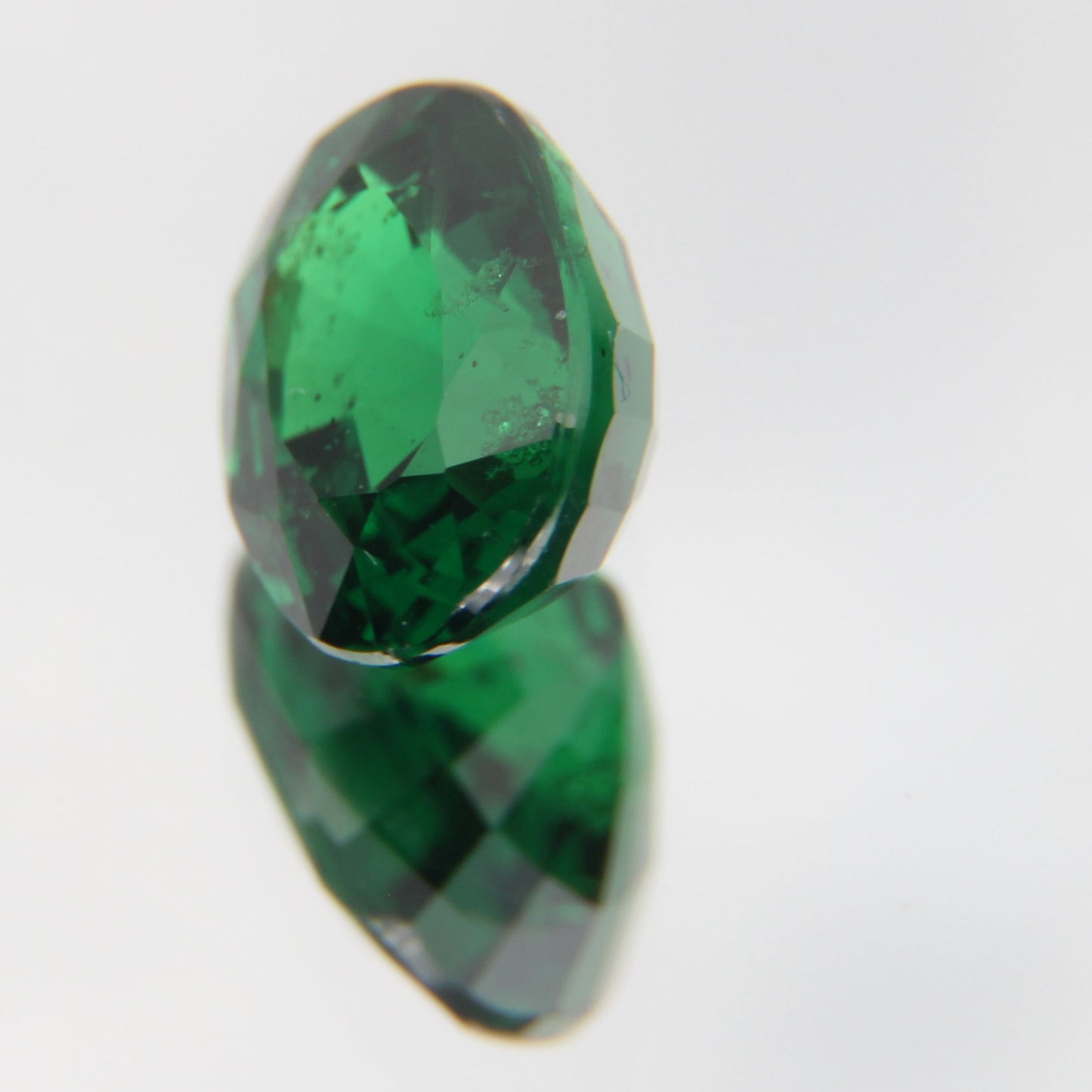 Tsavorit 1.05 ct