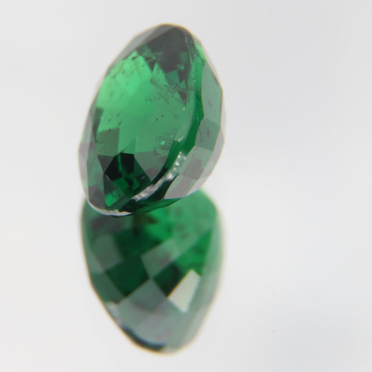 Tsavorit 1.05 ct