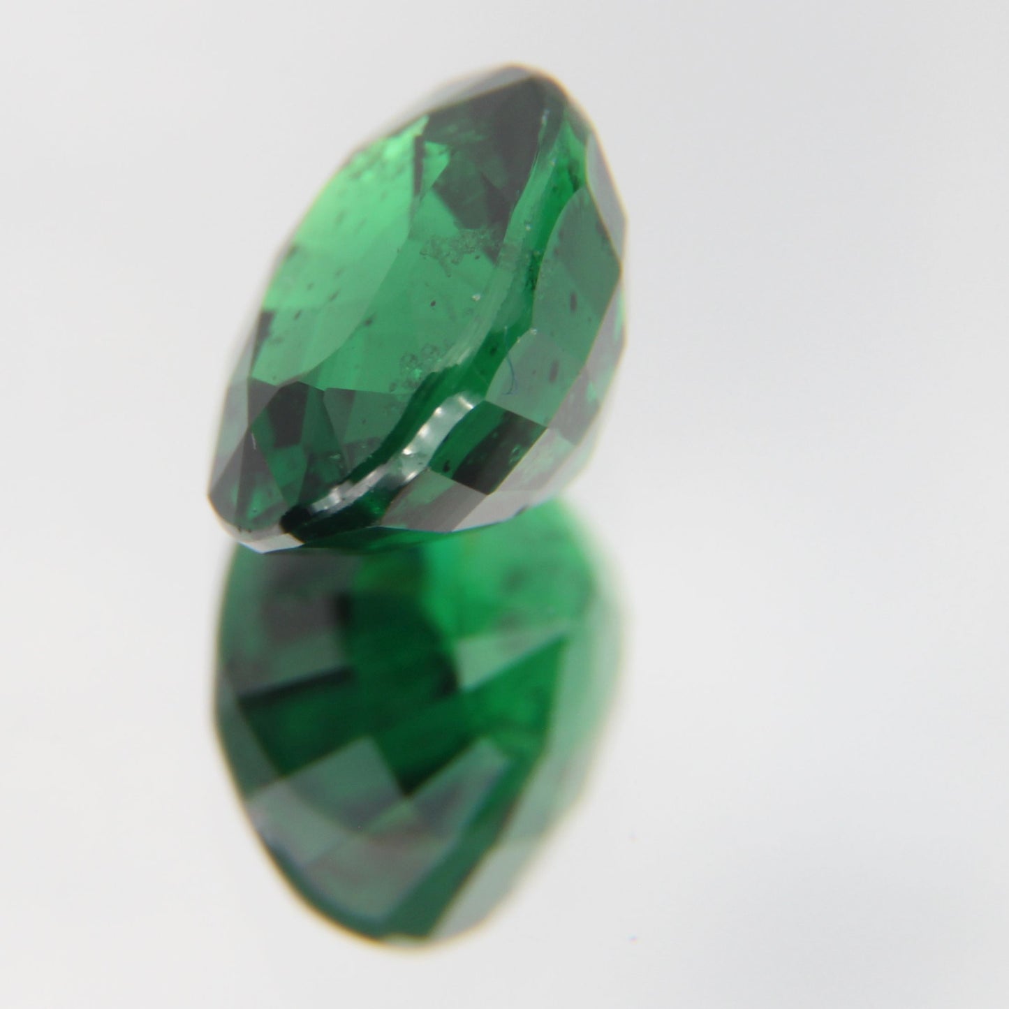 Tsavorit 1.05 ct