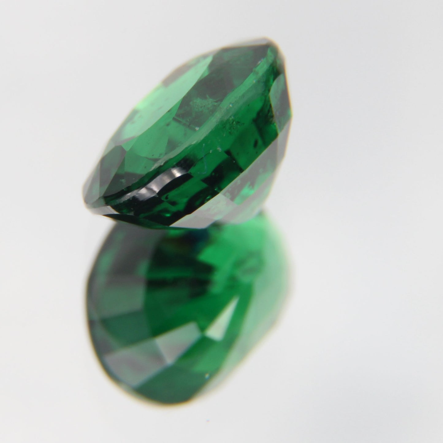 Tsavorit 1.05 ct