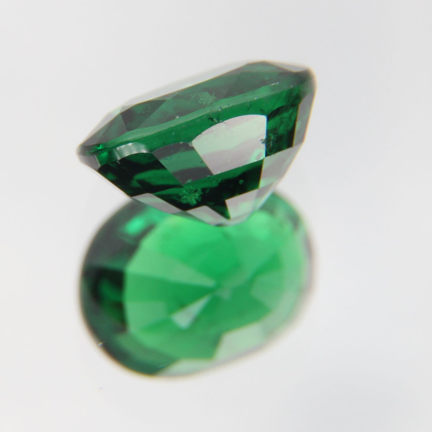 Tsavorit 1.05 ct