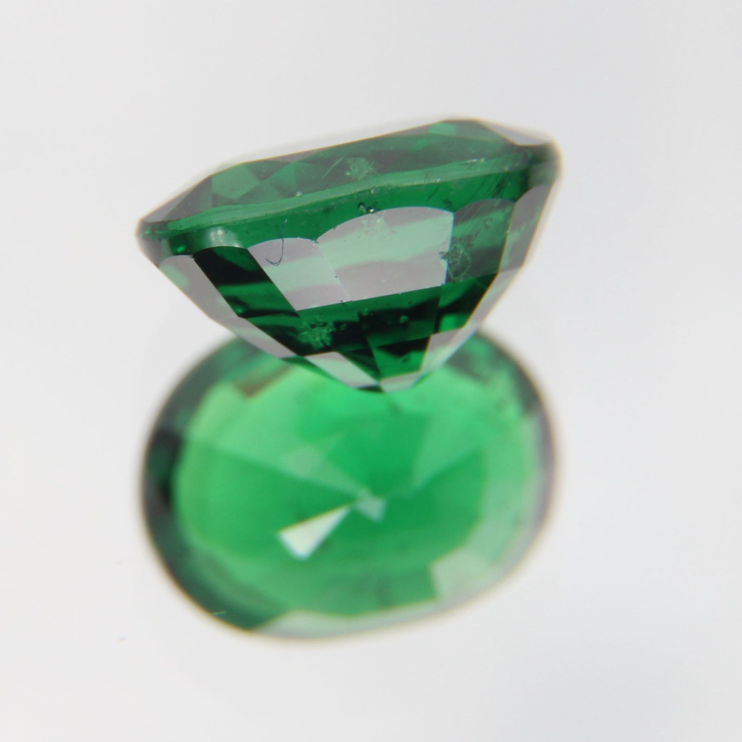 Tsavorit 1.05 ct