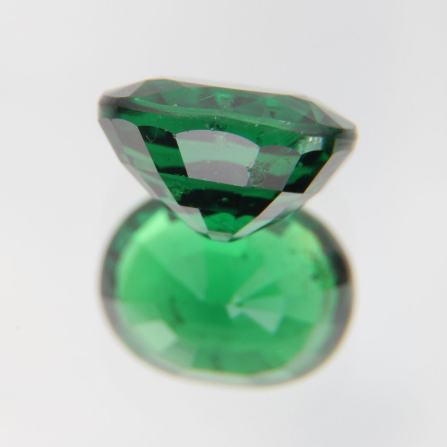 Tsavorit 1.05 ct