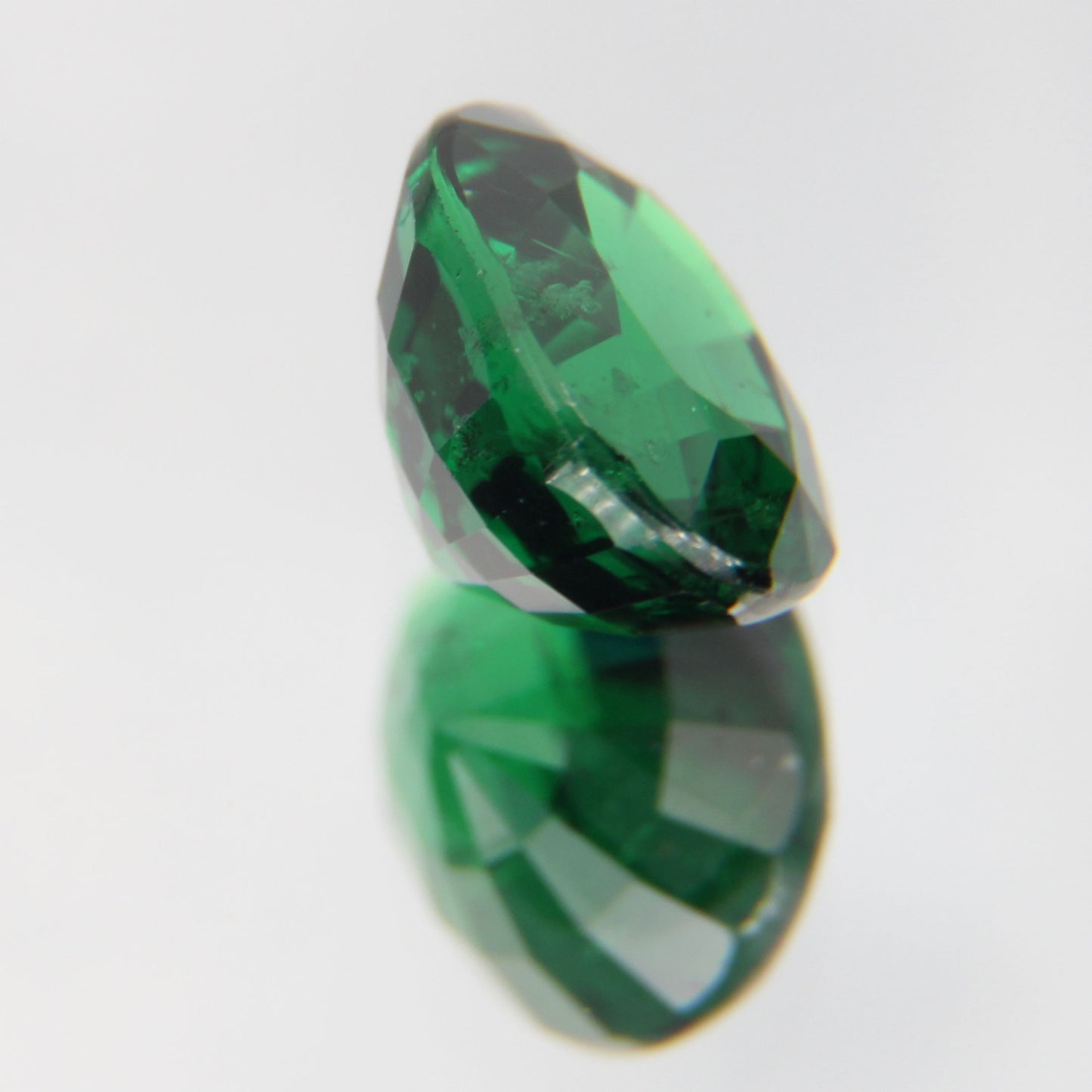 Tsavorit 1.05 ct