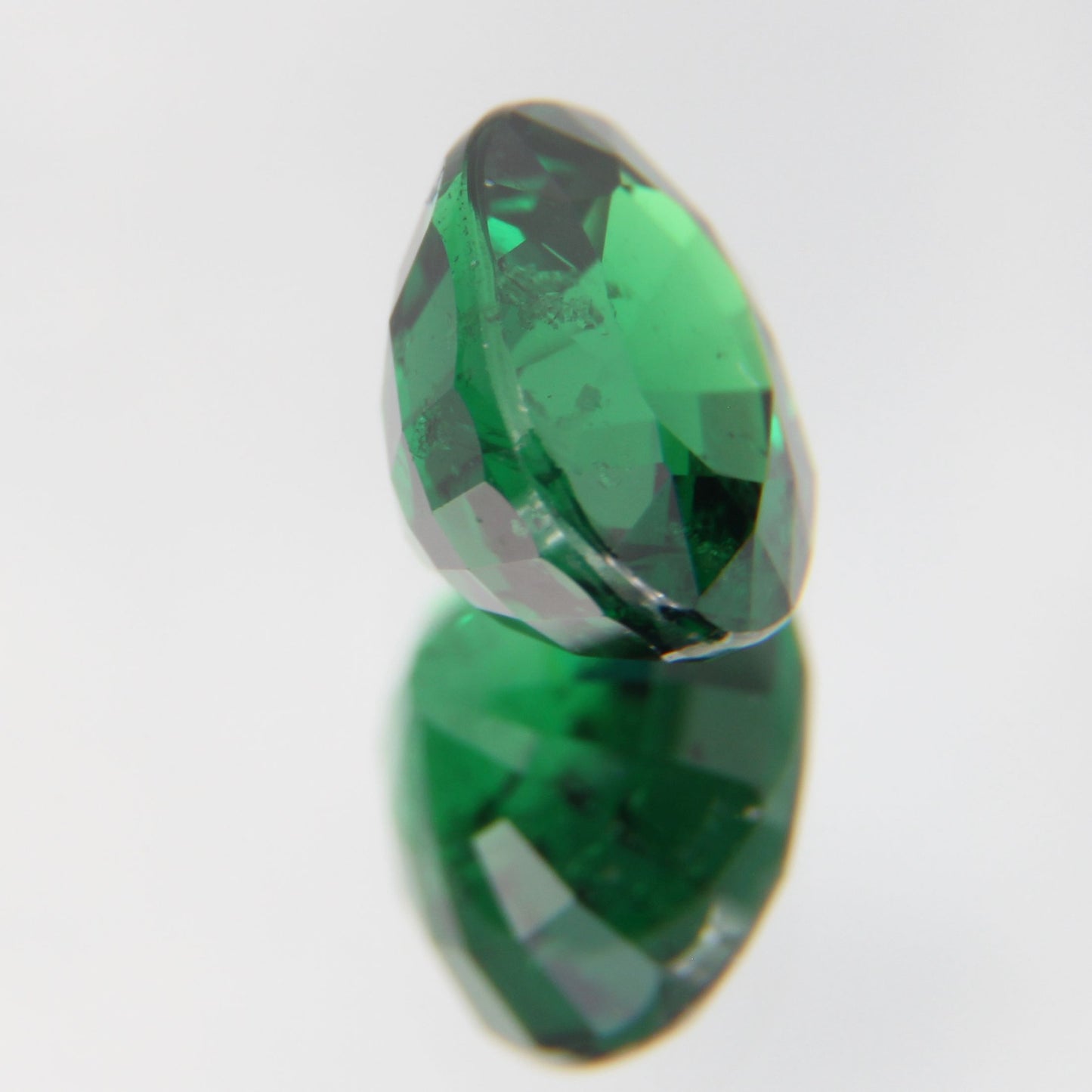 Tsavorit 1.05 ct