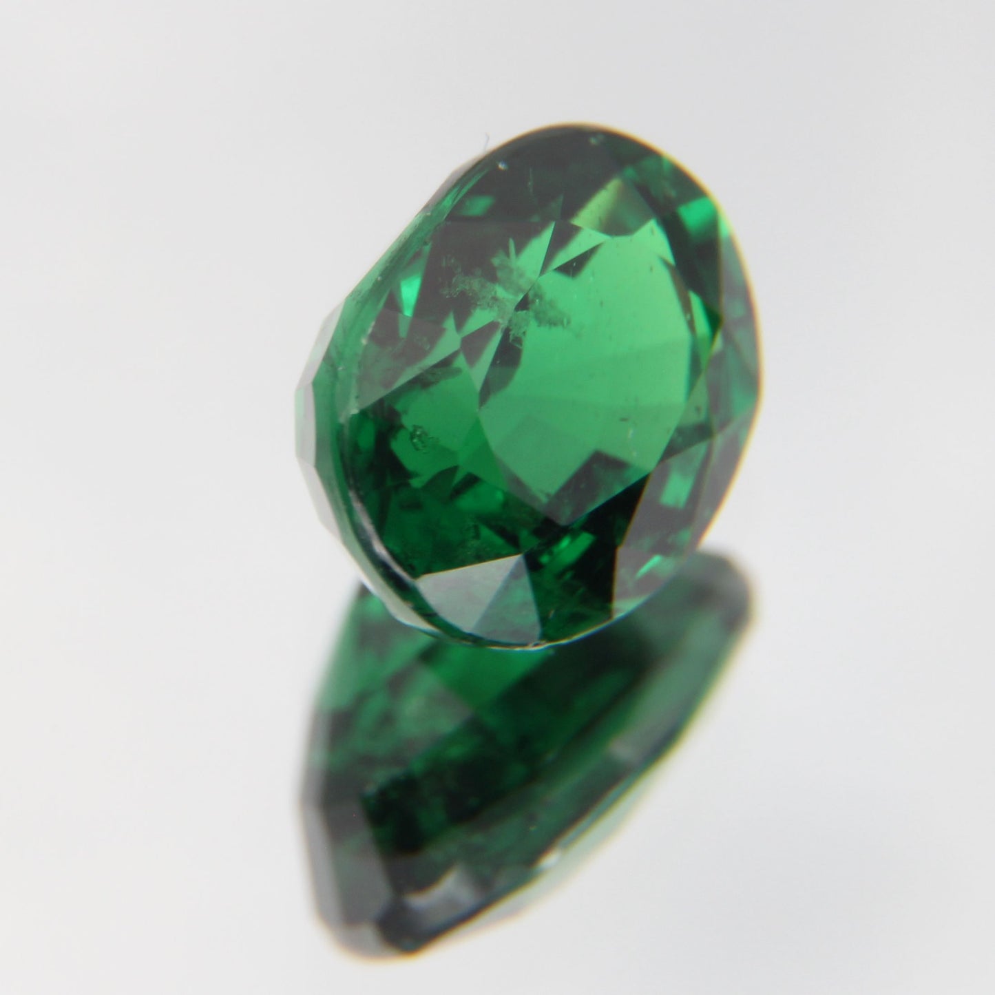 Tsavorit 1.05 ct
