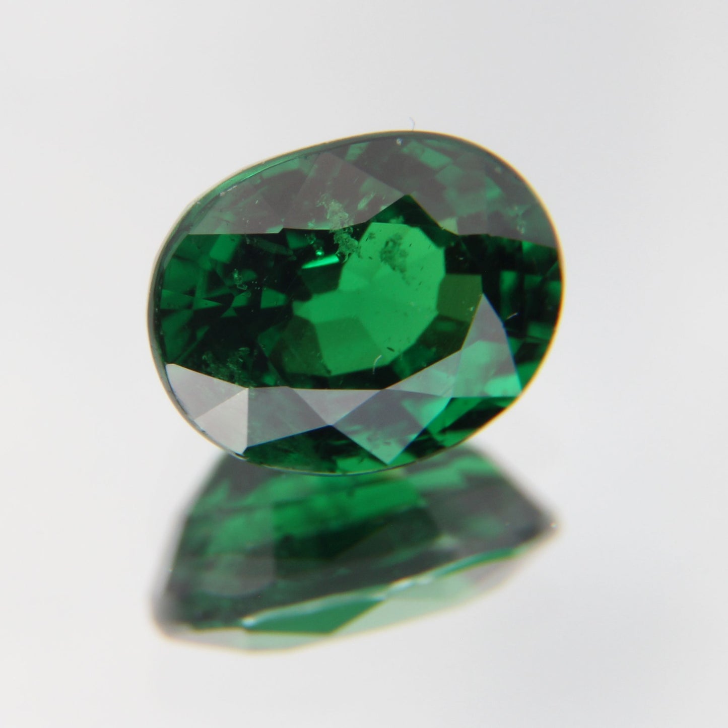 Tsavorit 1.05 ct