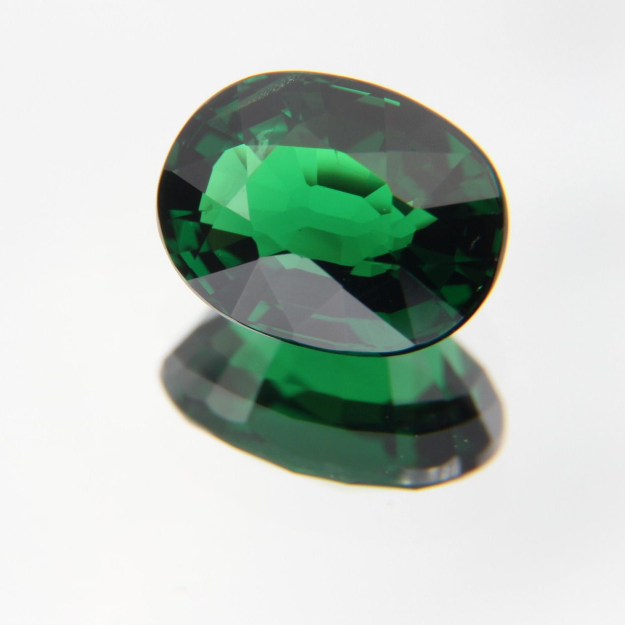 Tsavorit 1.23 ct
