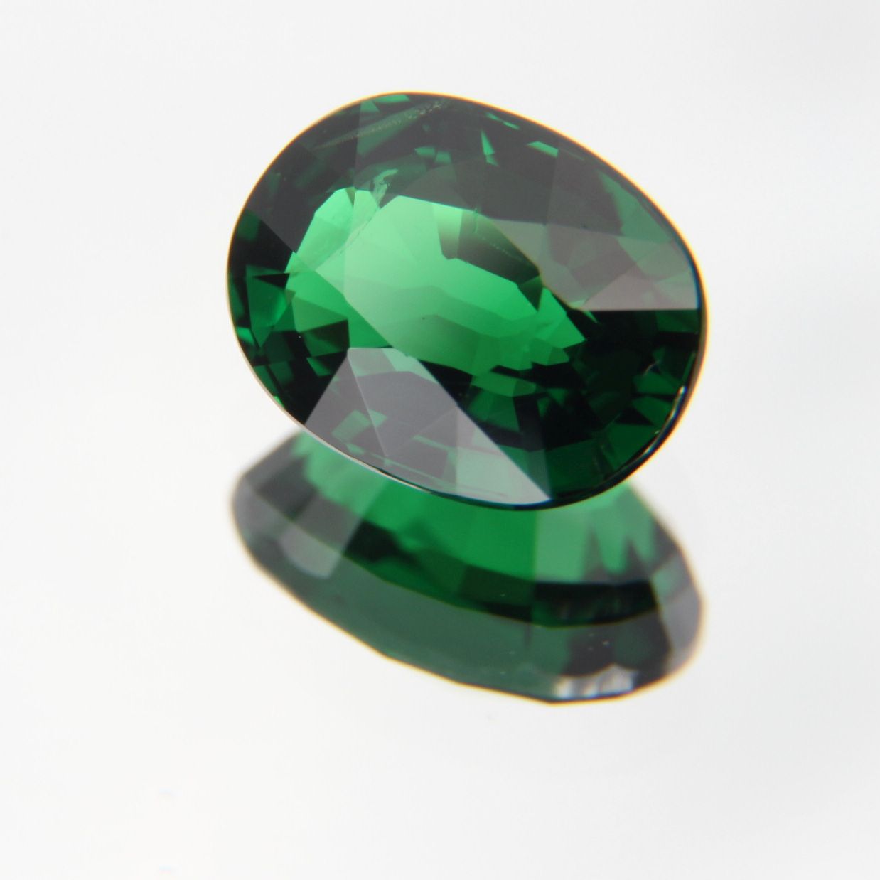 Tsavorit 1.23 ct
