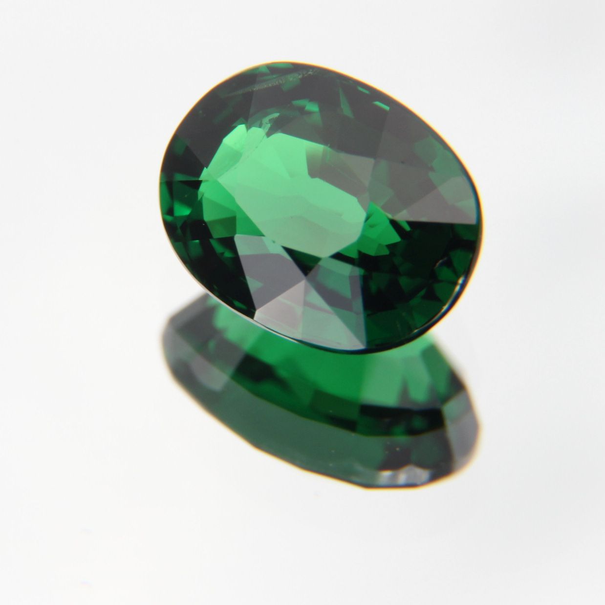 Tsavorit 1.23 ct