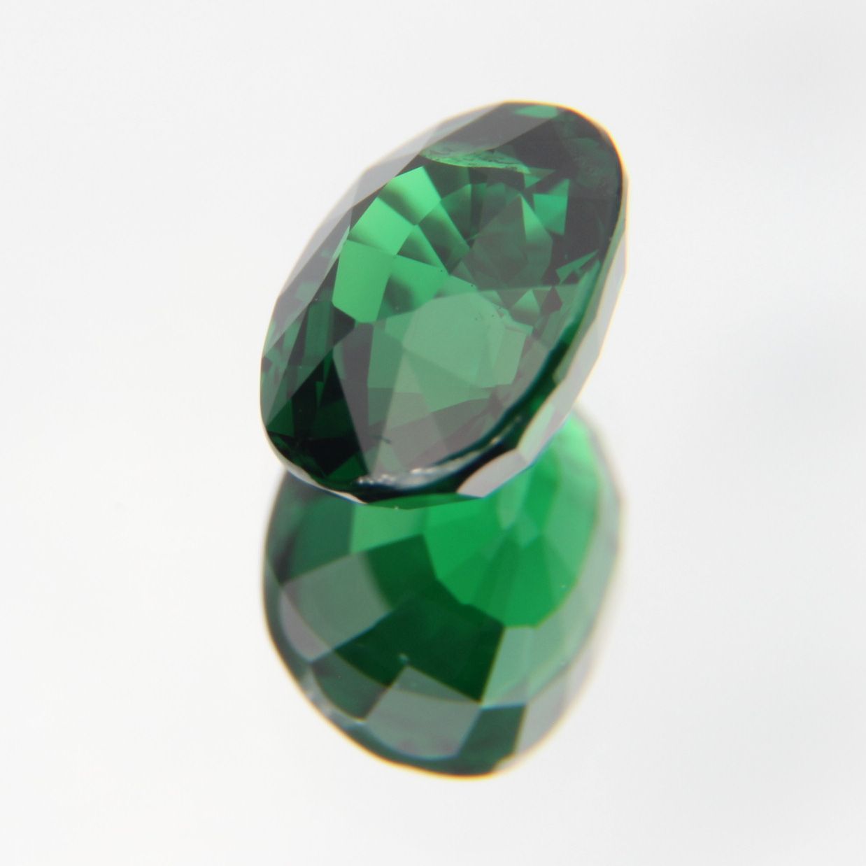 Tsavorit 1.23 ct